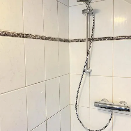 Διαμέρισμα Furnished 2 Bedroom In Κόλντινγκ